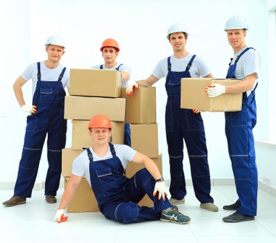 Van moving service for household and business items in Grahame Park
